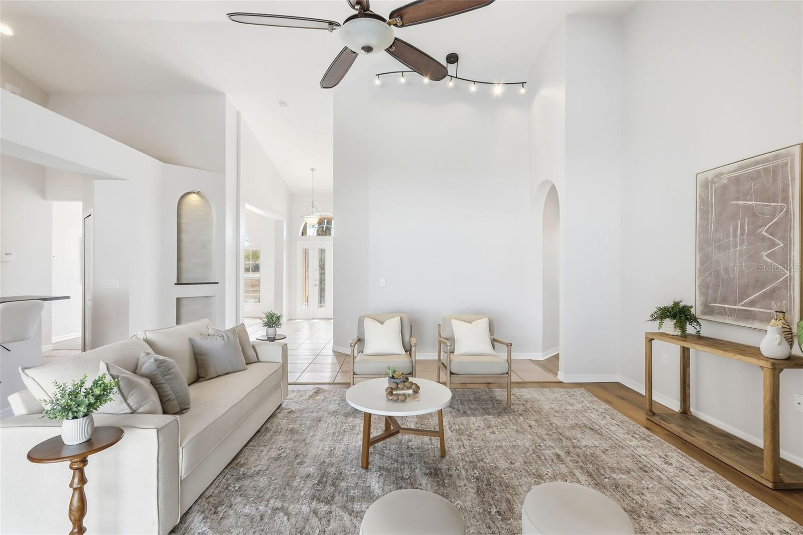 Image 3 of 59 For 101 Oak Haven Circle