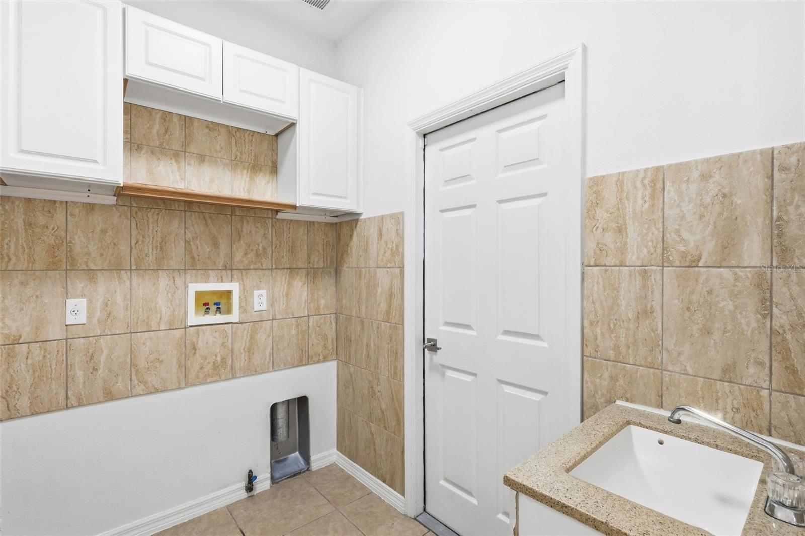 Image 42 of 59 For 101 Oak Haven Circle