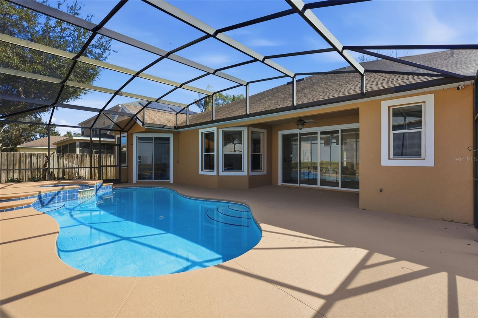 Image 47 of 59 For 101 Oak Haven Circle