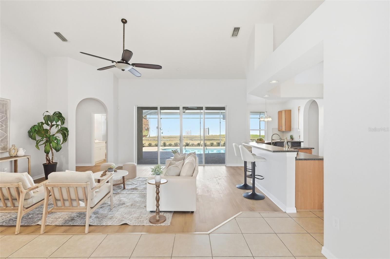 Image 7 of 59 For 101 Oak Haven Circle