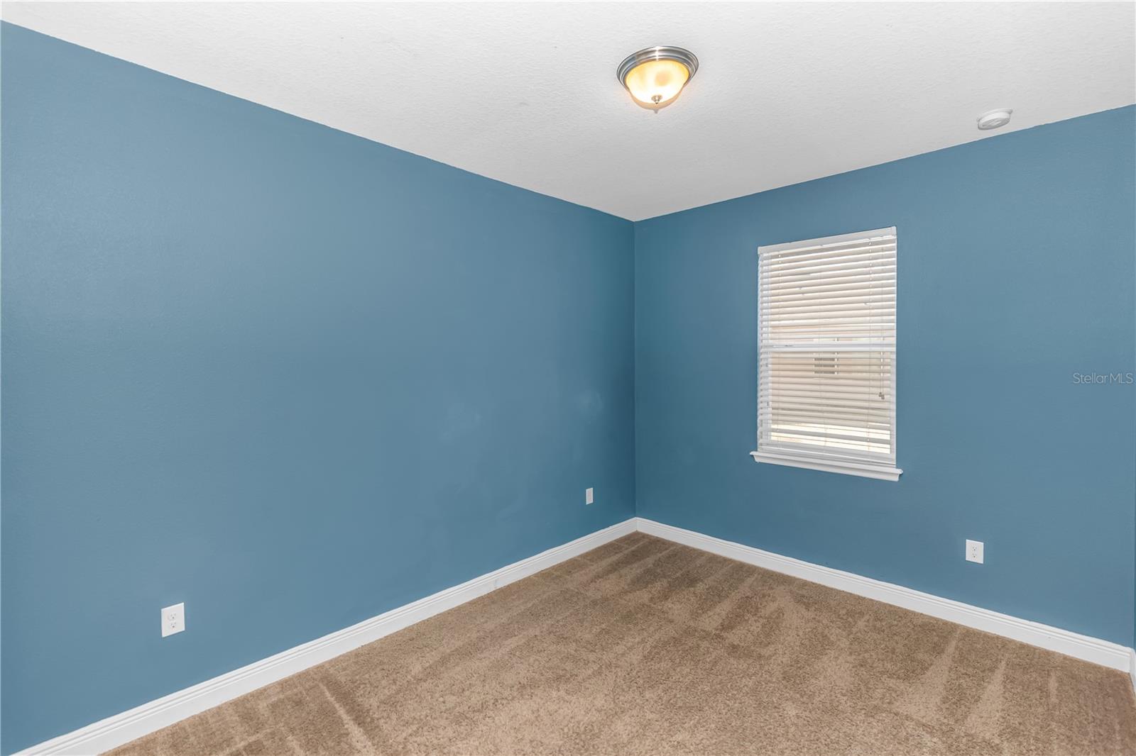 Image 16 of 33 For 335 River Vale Lane