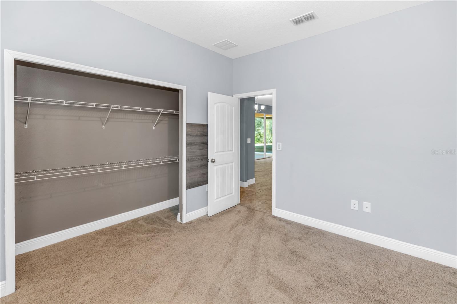 Image 17 of 33 For 335 River Vale Lane