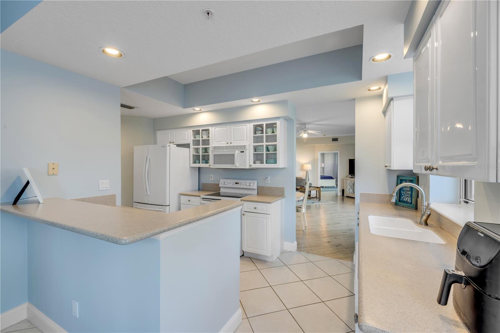 Image 22 of 42 For 4650 Links Village Drive B103