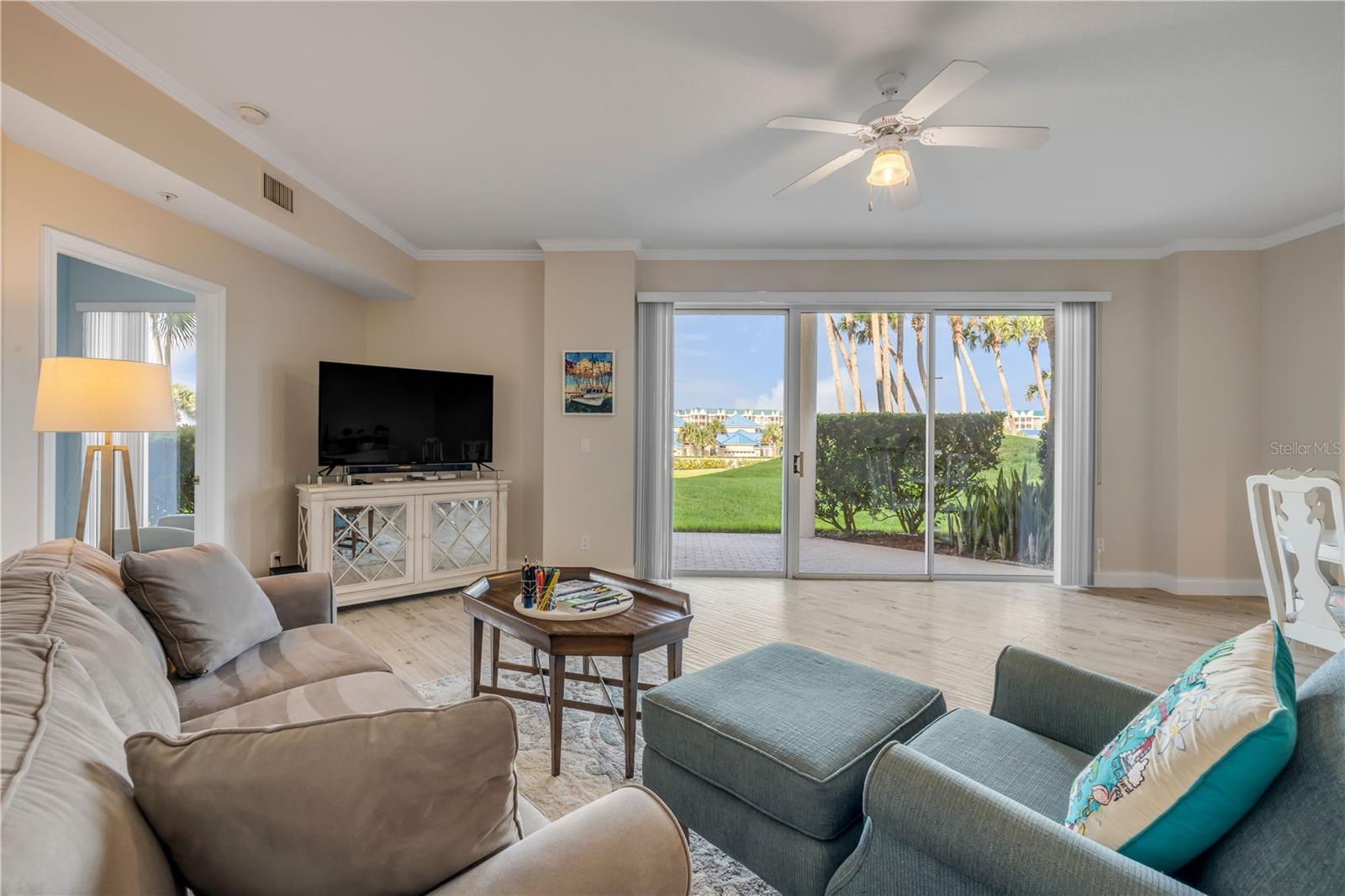 Image 3 of 42 For 4650 Links Village Drive B103