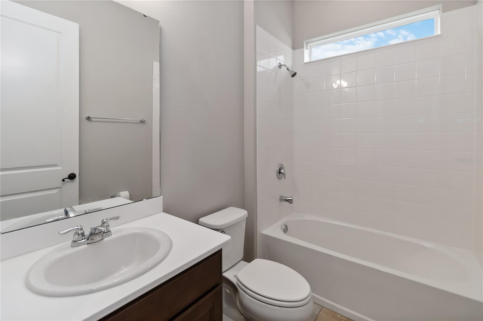 Image 20 of 45 For 2423 Zaballina Place 232