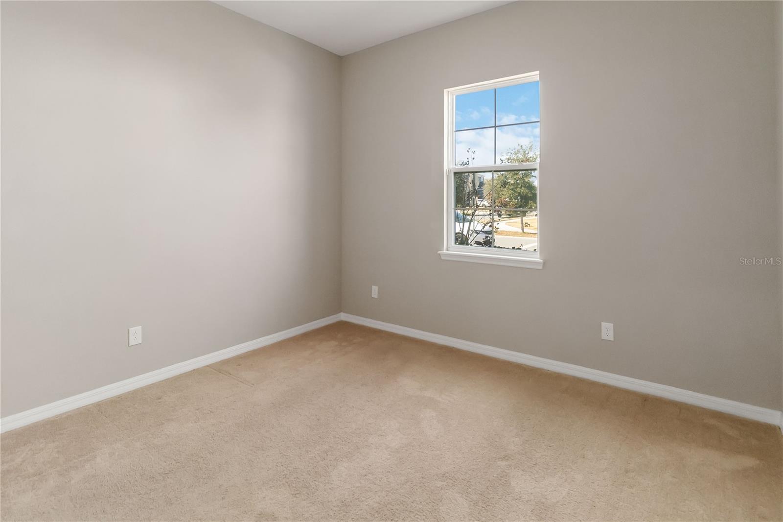 Image 27 of 45 For 2423 Zaballina Place 232