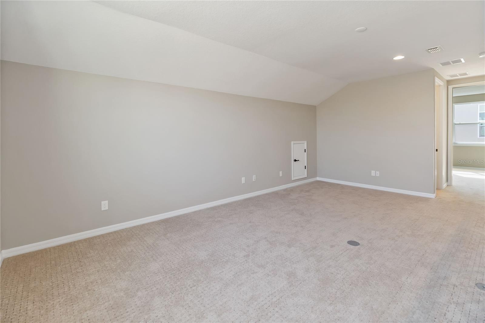 Image 31 of 45 For 2423 Zaballina Place 232