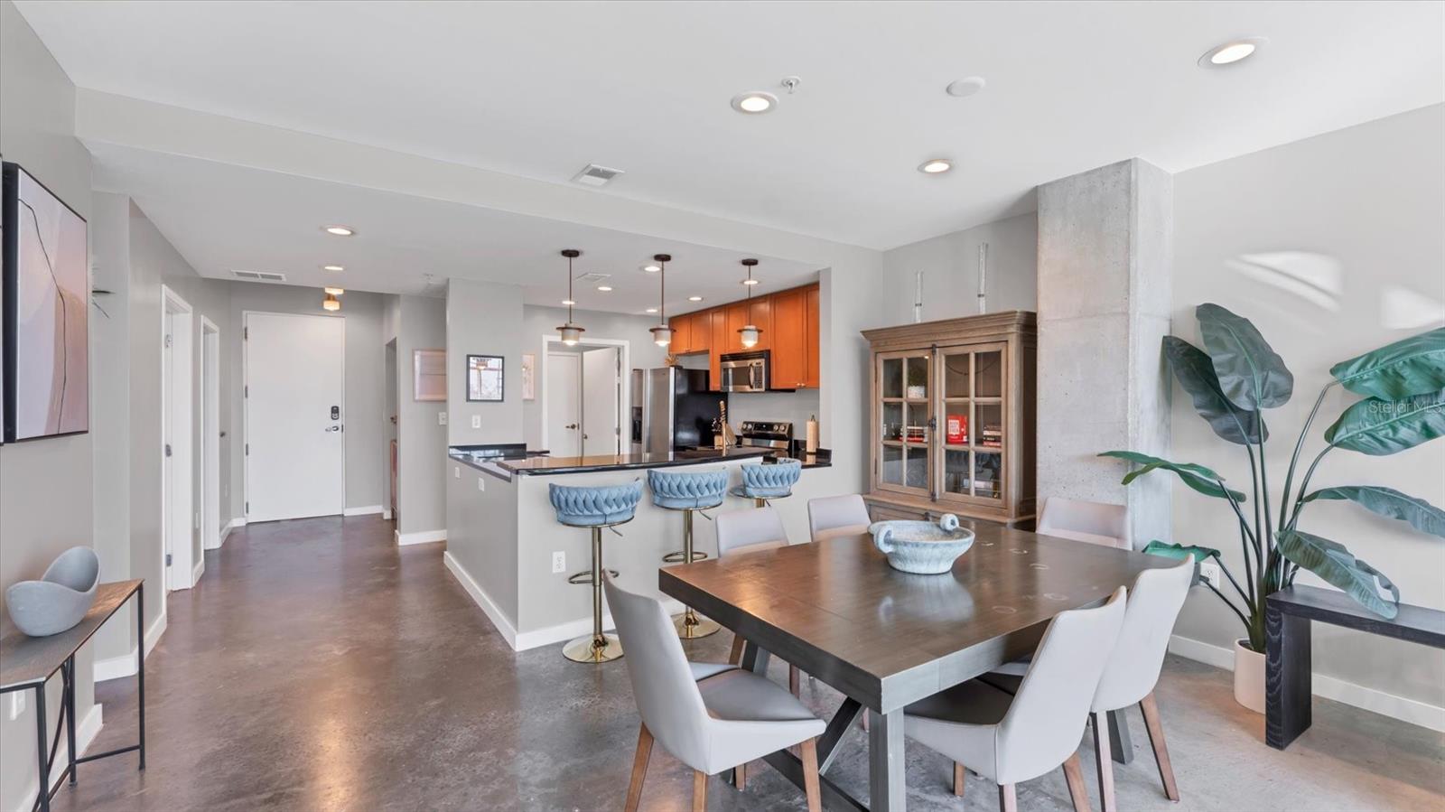 Image 12 of 52 For 525 Jackson St Street 405