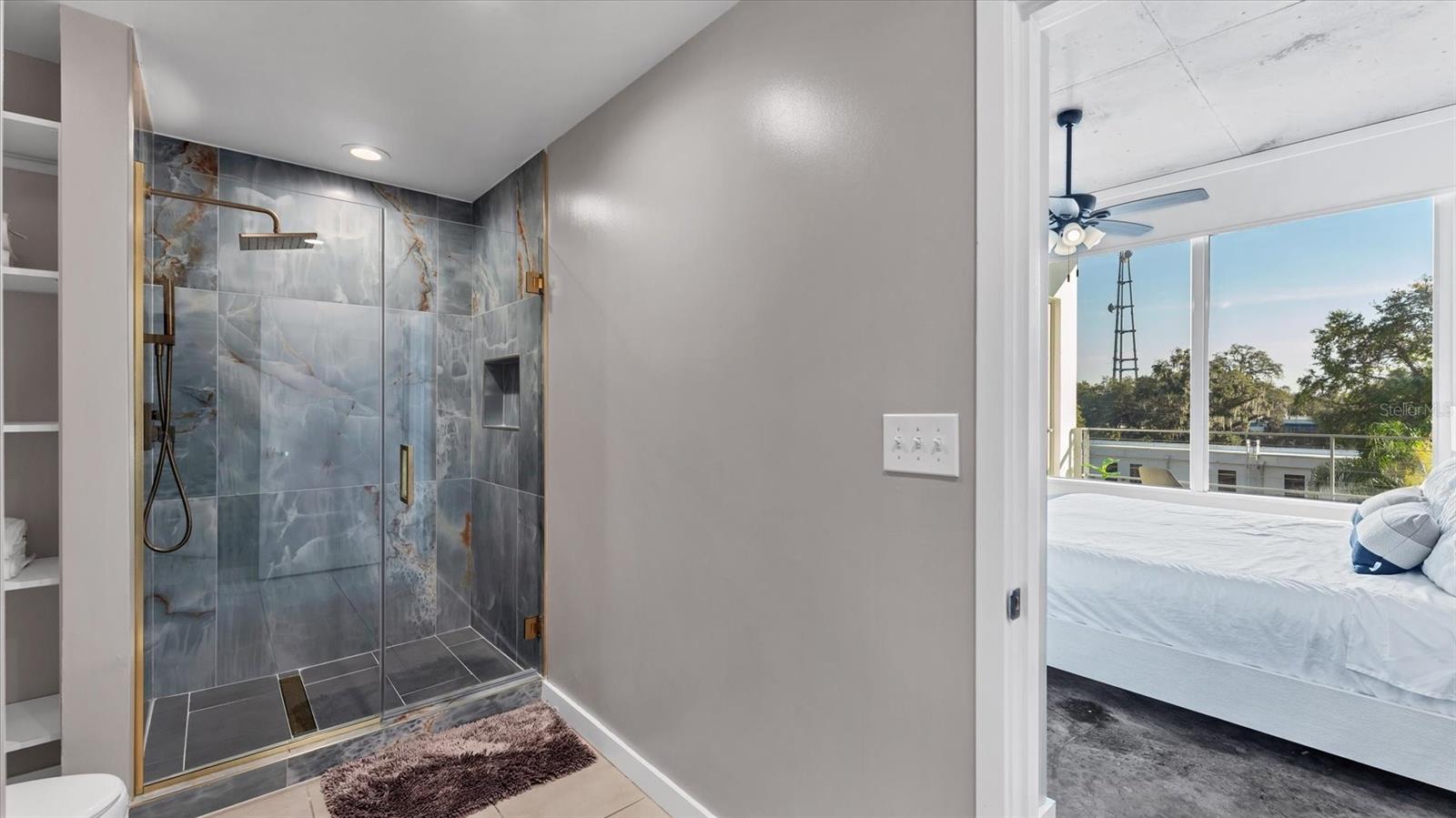 Image 23 of 52 For 525 Jackson St Street 405