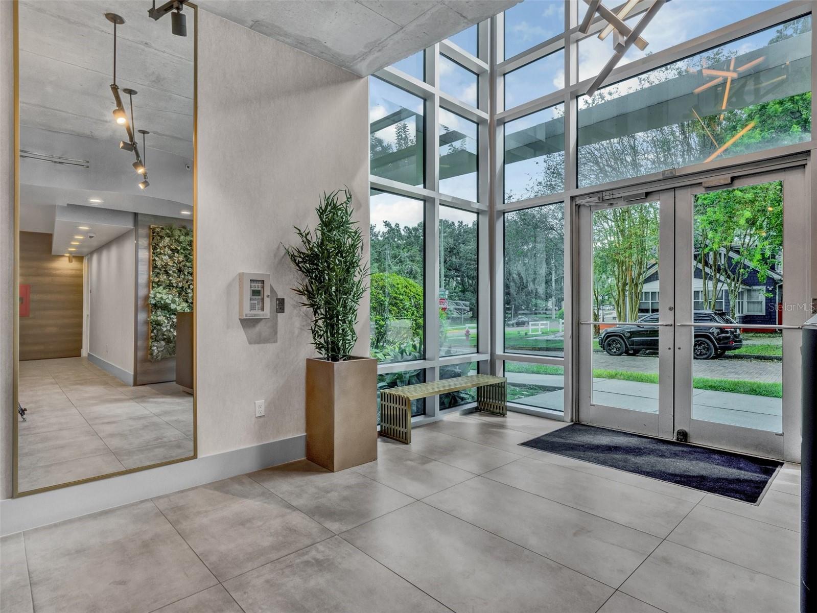 Image 3 of 52 For 525 Jackson St Street 405