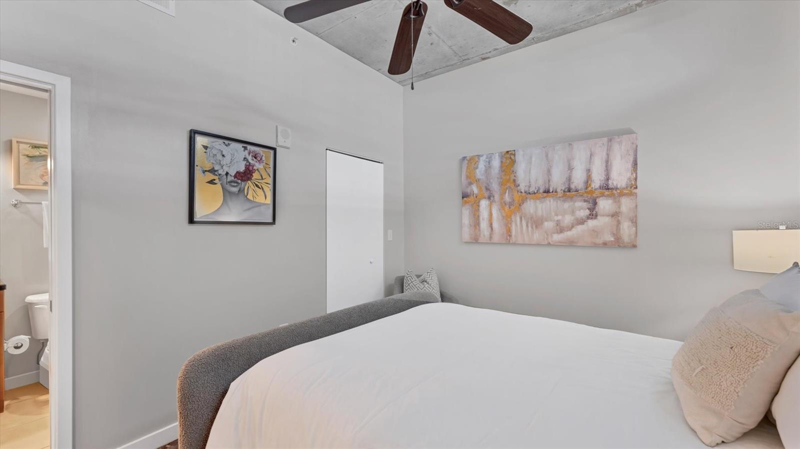 Image 30 of 52 For 525 Jackson St Street 405