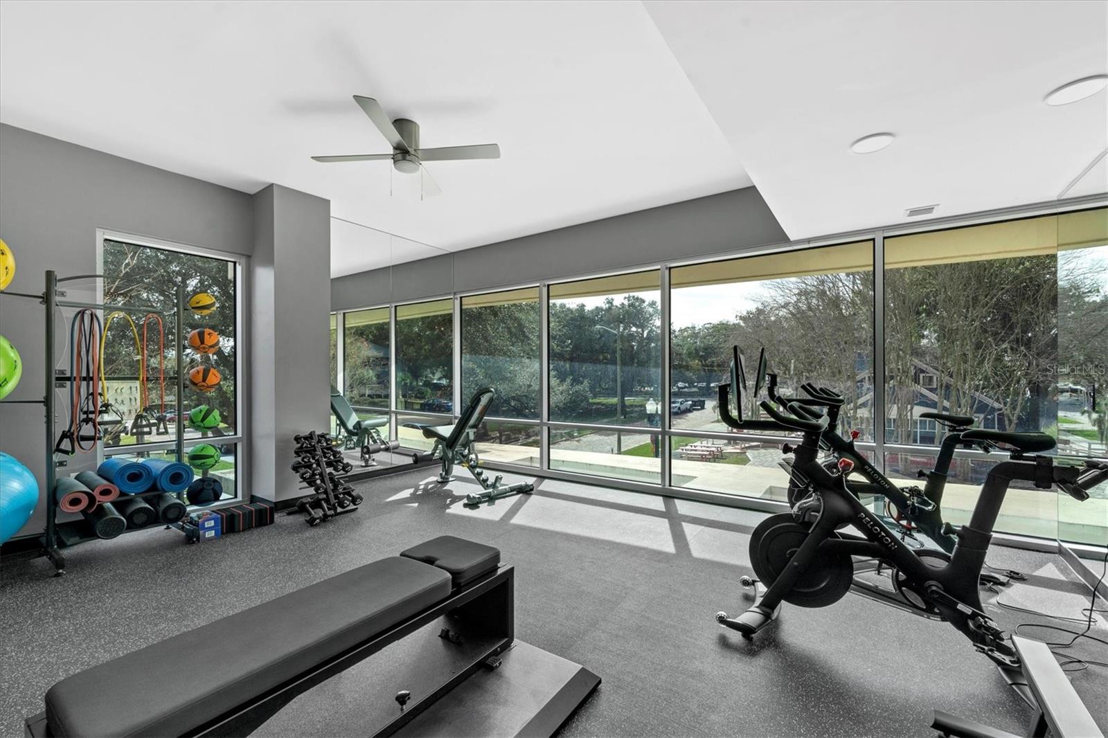 Image 39 of 52 For 525 Jackson St Street 405