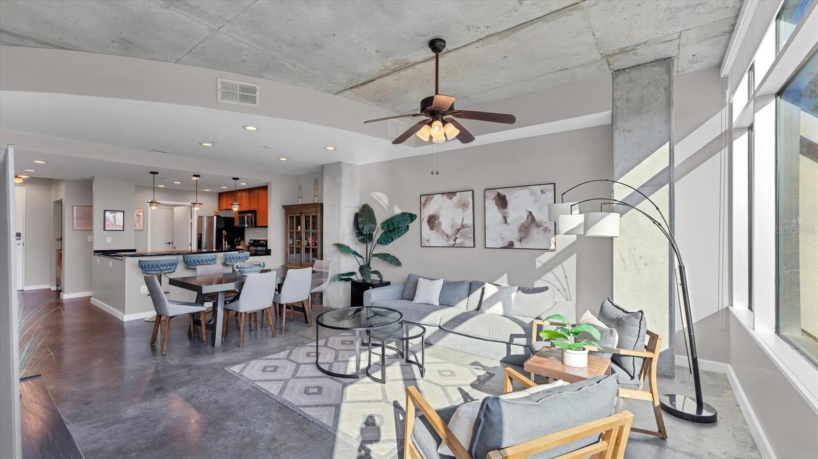 Image 9 of 52 For 525 Jackson St Street 405