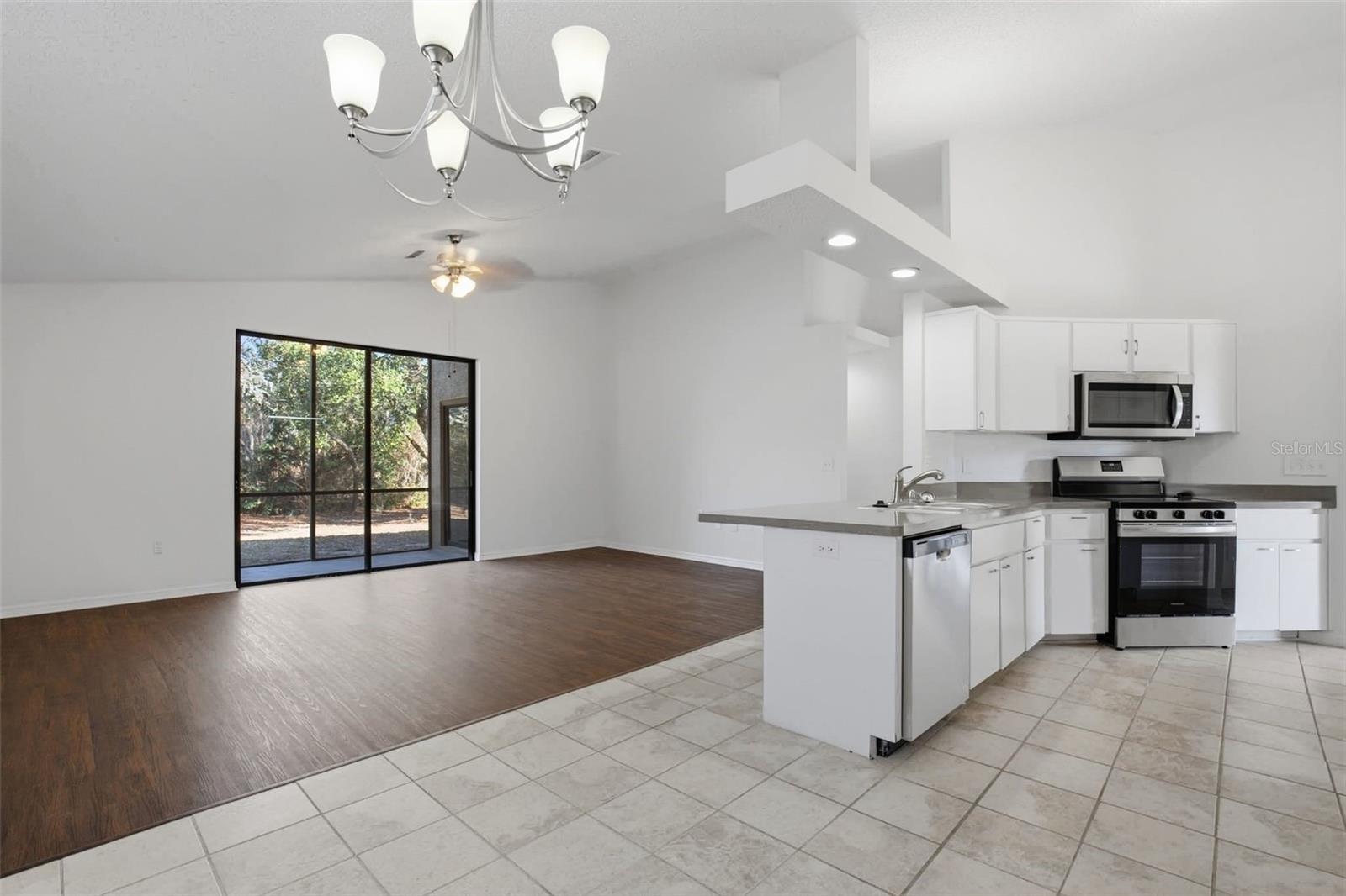 Image 5 of 25 For 8050 Chadwick Drive