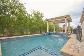 Image 21 of 42 For 10914 History Avenue