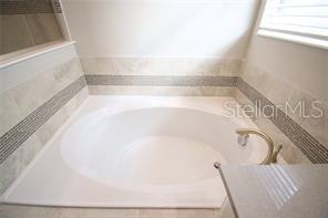 Image 31 of 42 For 10914 History Avenue