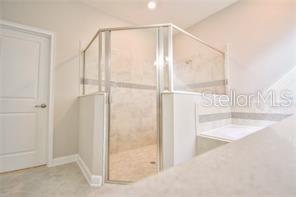 Image 32 of 42 For 10914 History Avenue