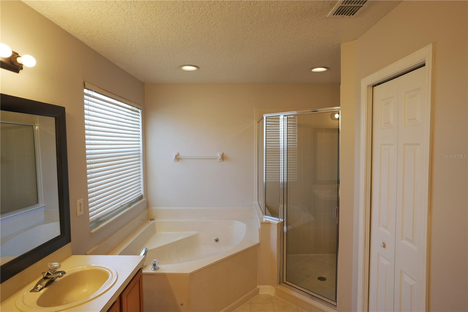 Image 12 of 16 For 832 Magnolia Creek Circle