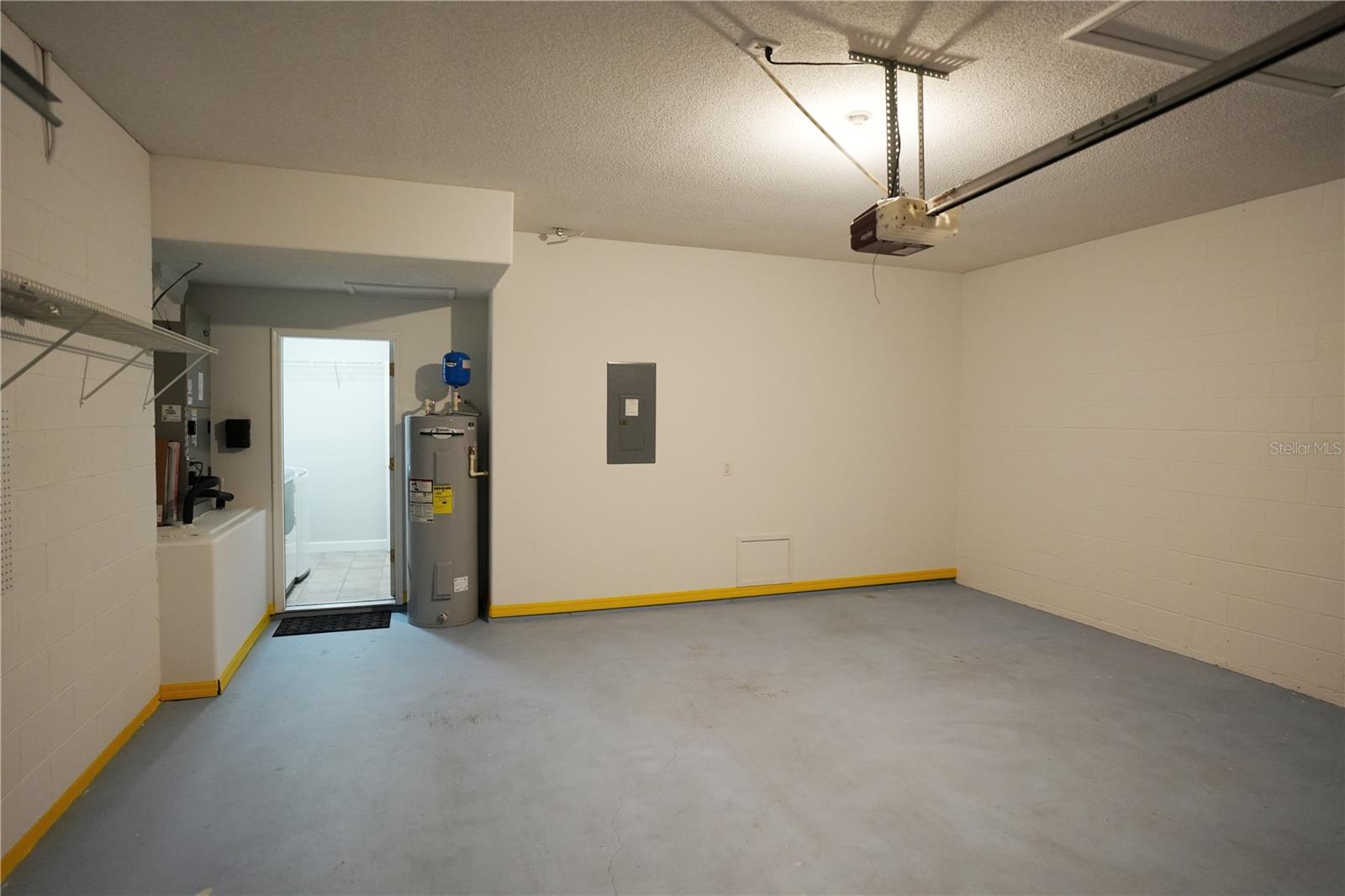 Image 15 of 16 For 832 Magnolia Creek Circle