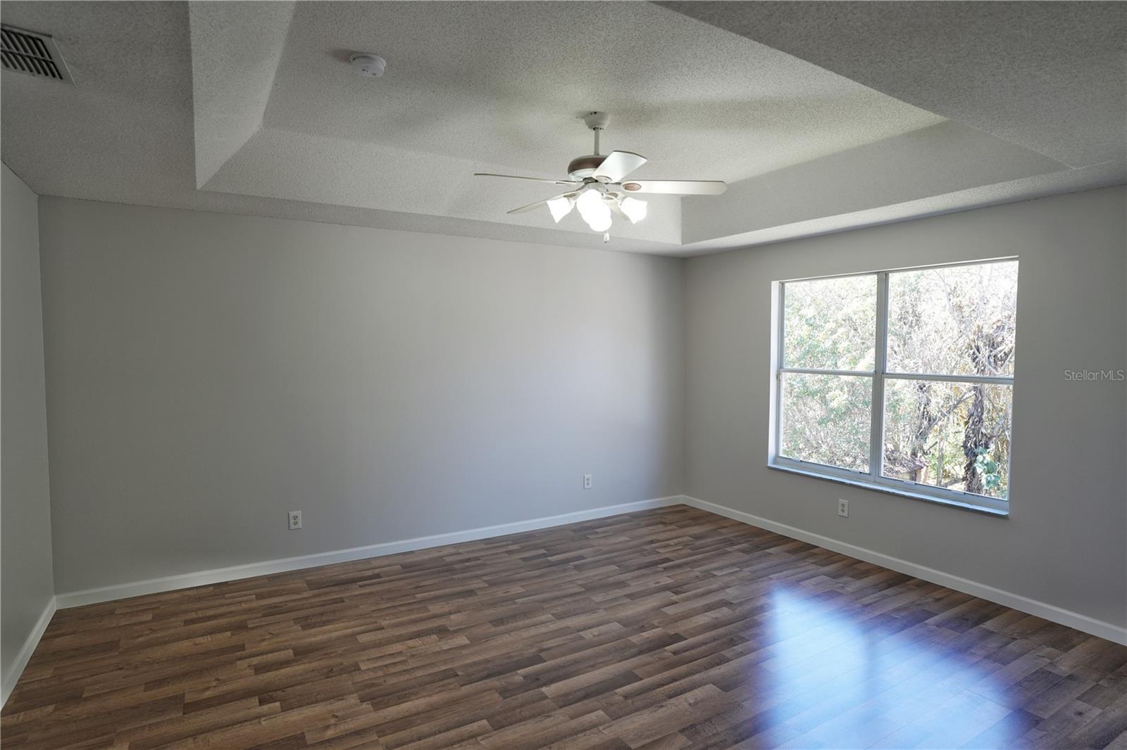 Image 9 of 16 For 832 Magnolia Creek Circle