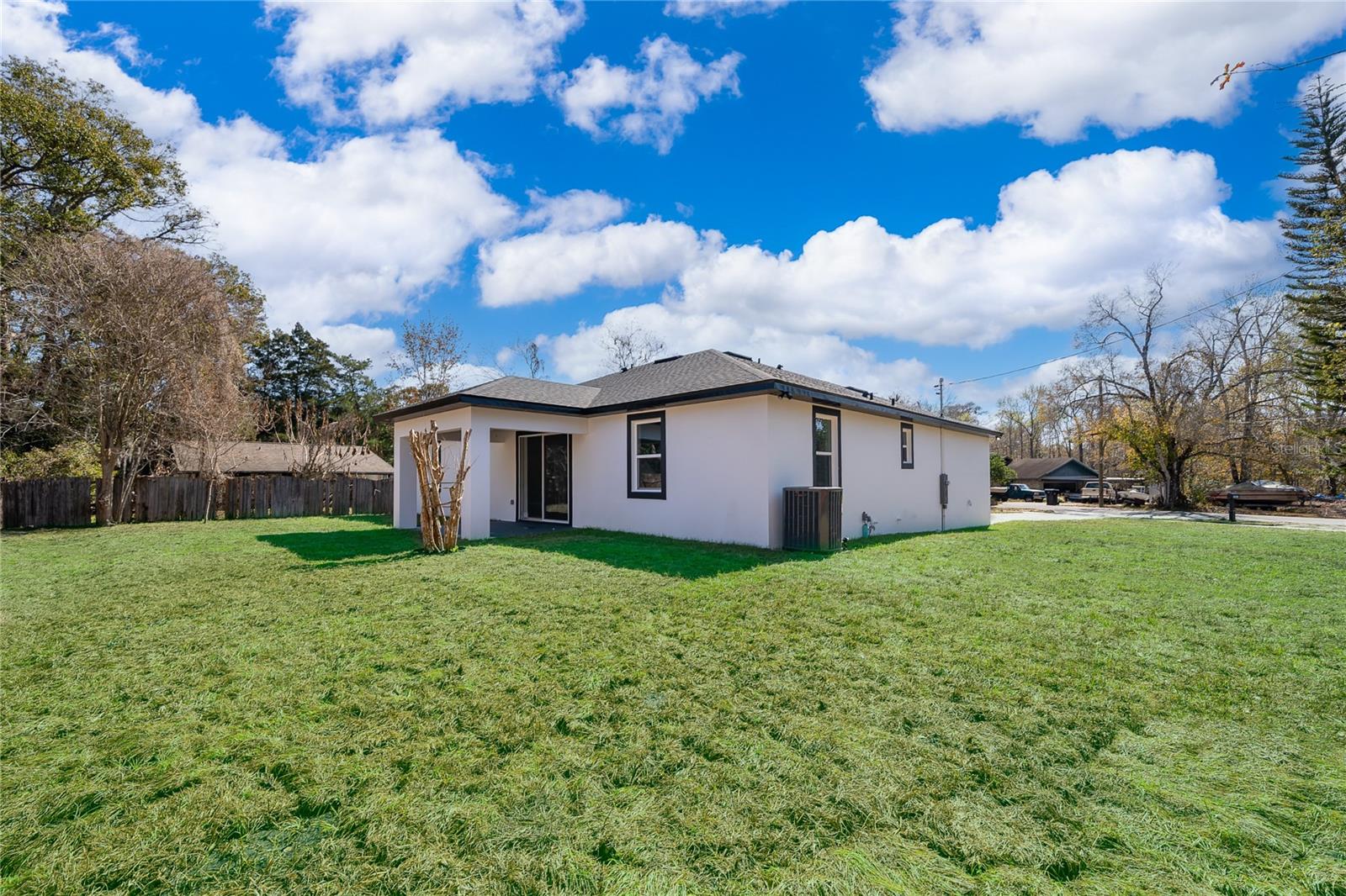 Image 22 of 24 For 10041 Nona Street