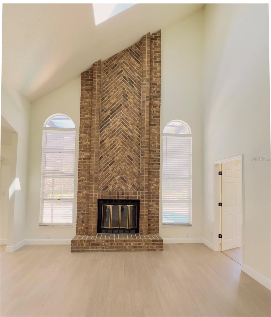 Image 12 of 22 For 427 Hornbill Place