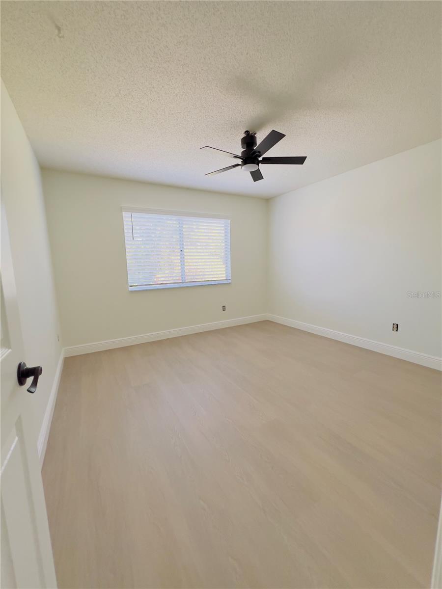 Image 16 of 22 For 427 Hornbill Place