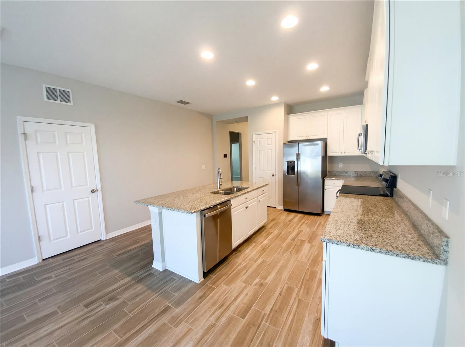 Image 12 of 26 For 7423 Pool Compass Loop