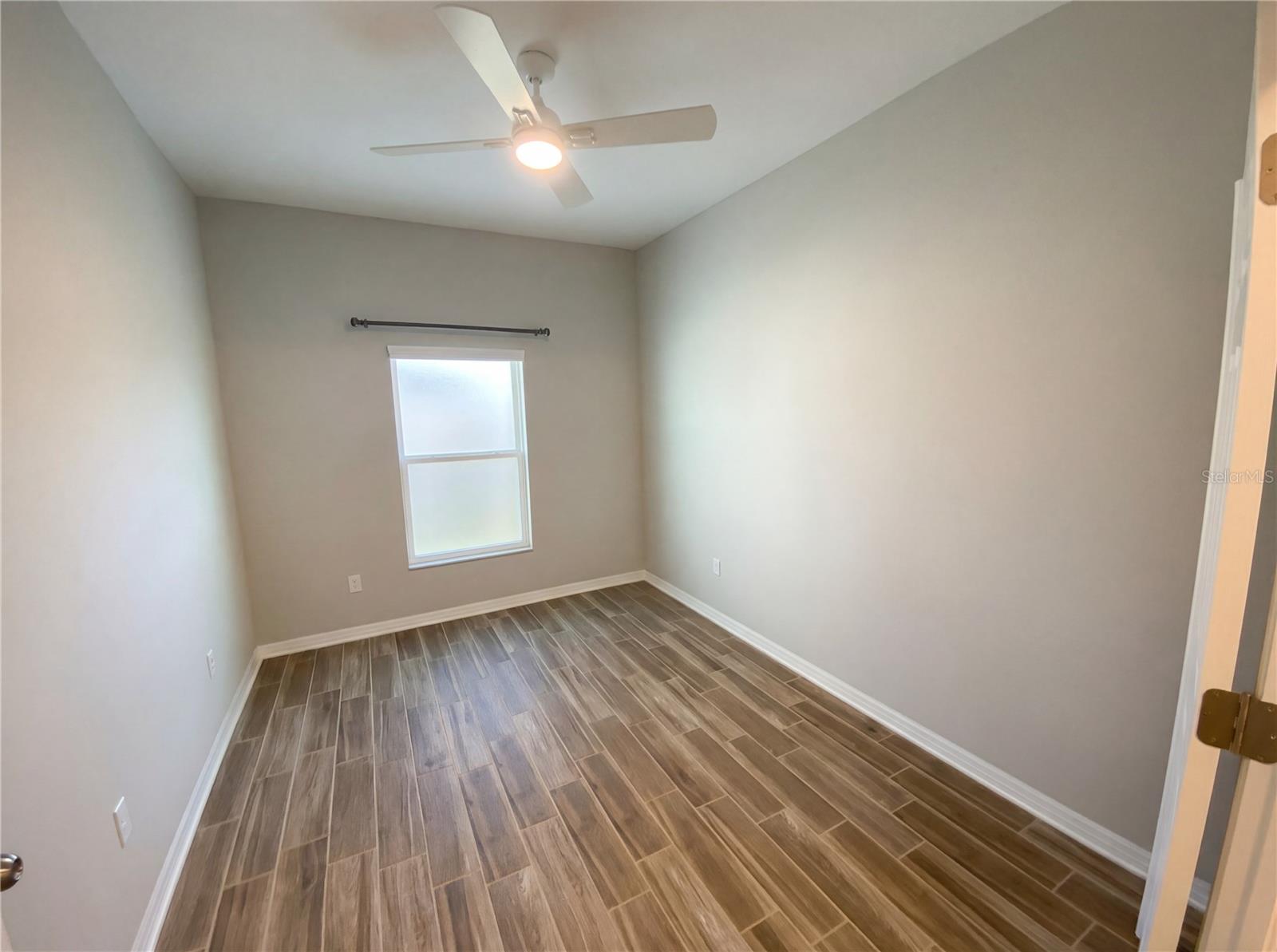 Image 19 of 26 For 7423 Pool Compass Loop