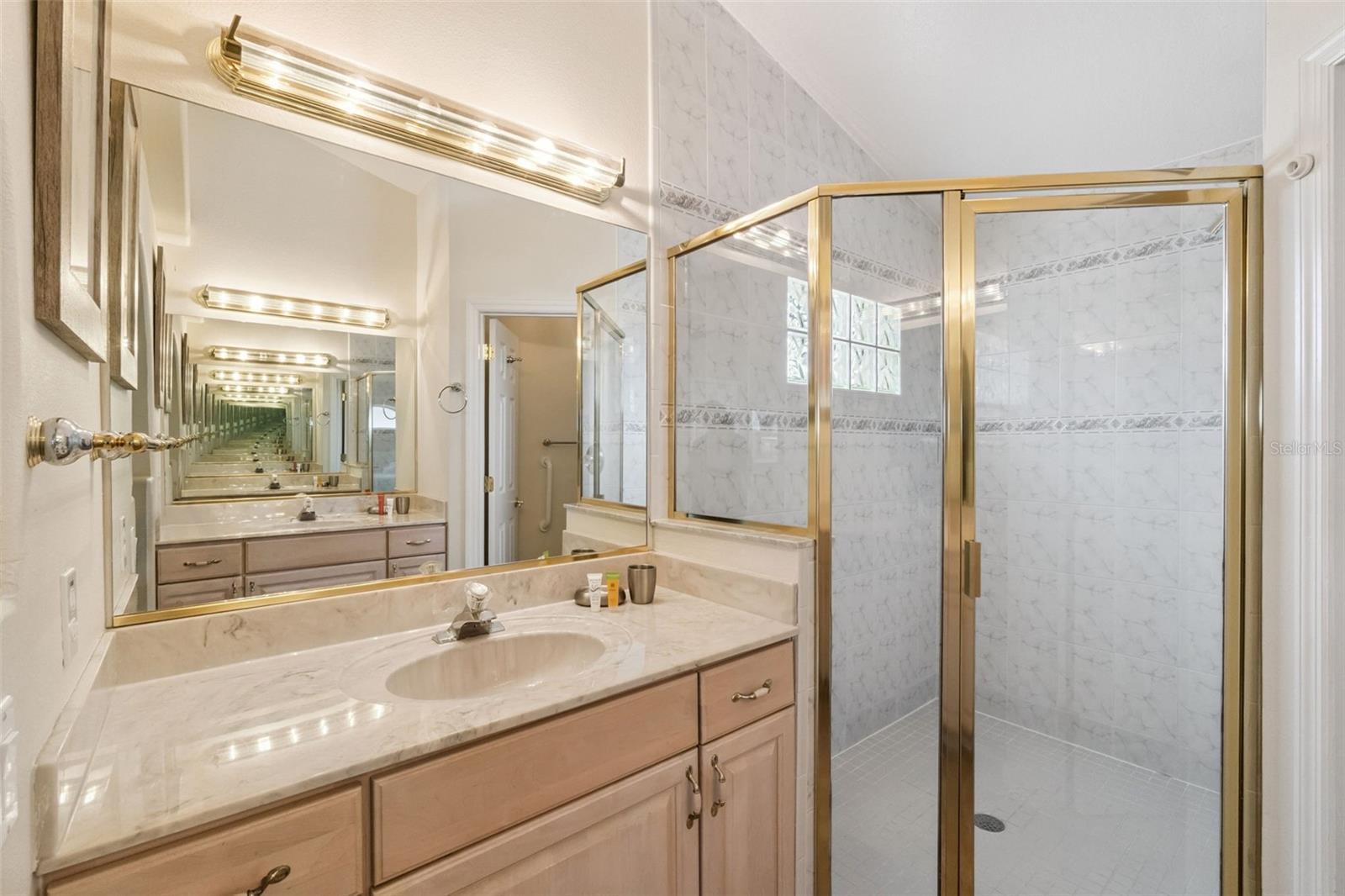 Image 15 of 30 For 7978 Magnolia Bend Court