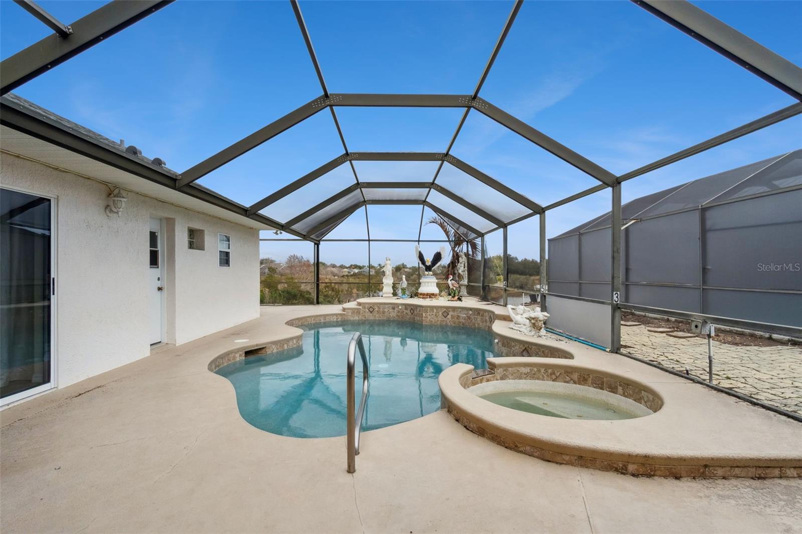 Image 2 of 30 For 7978 Magnolia Bend Court