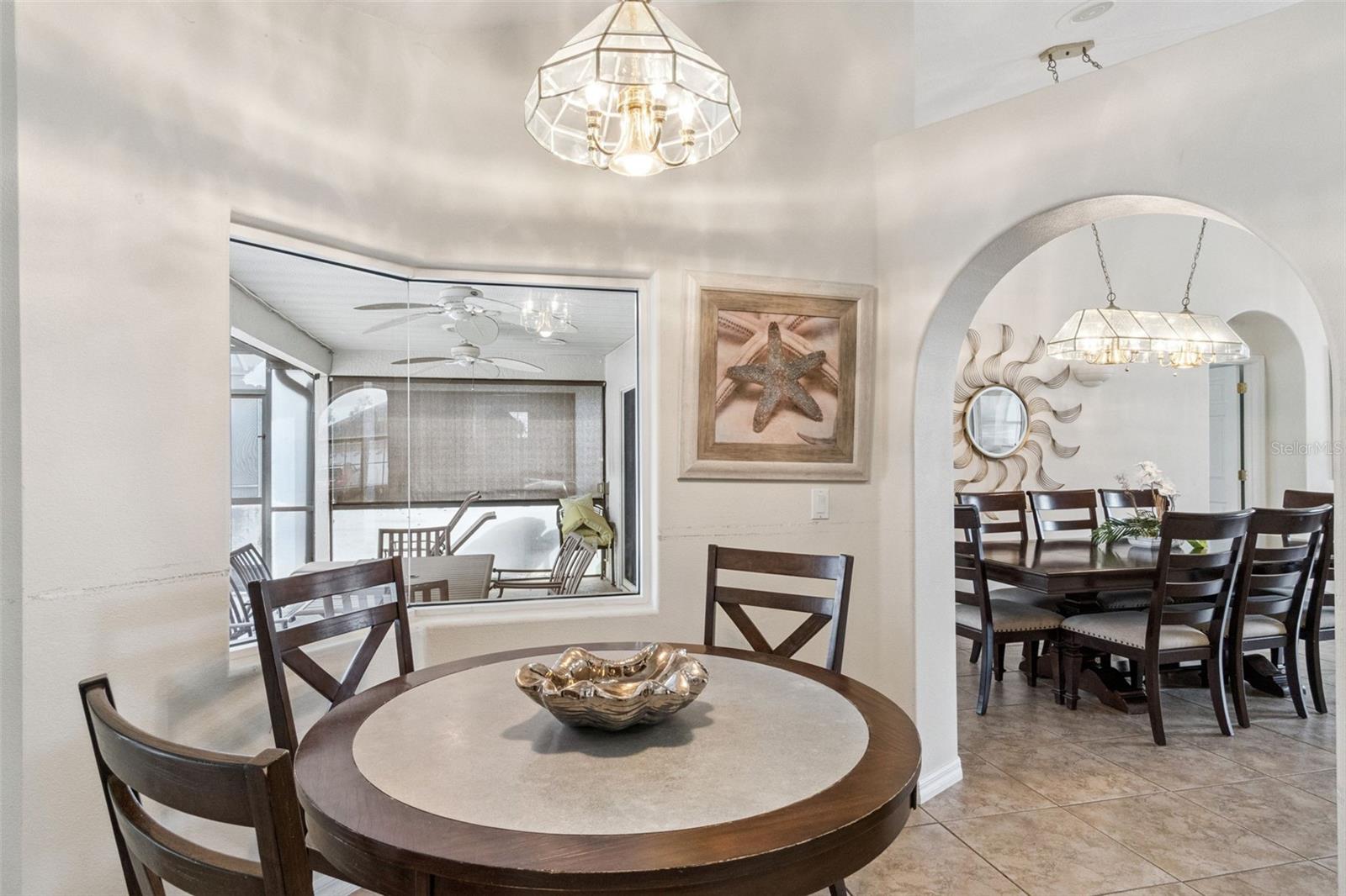 Image 7 of 30 For 7978 Magnolia Bend Court