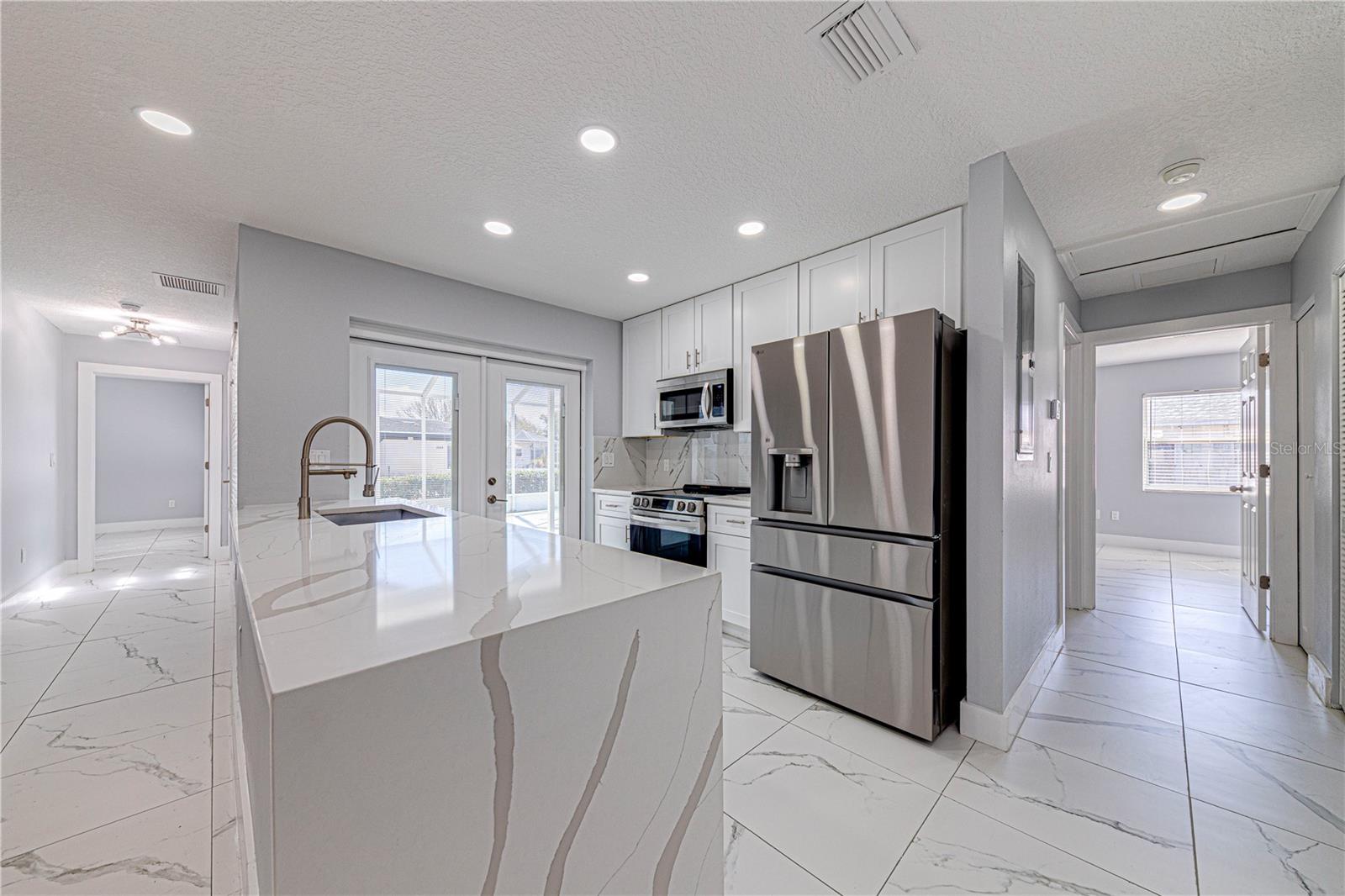 Image 16 of 40 For 1041 Willow Drive