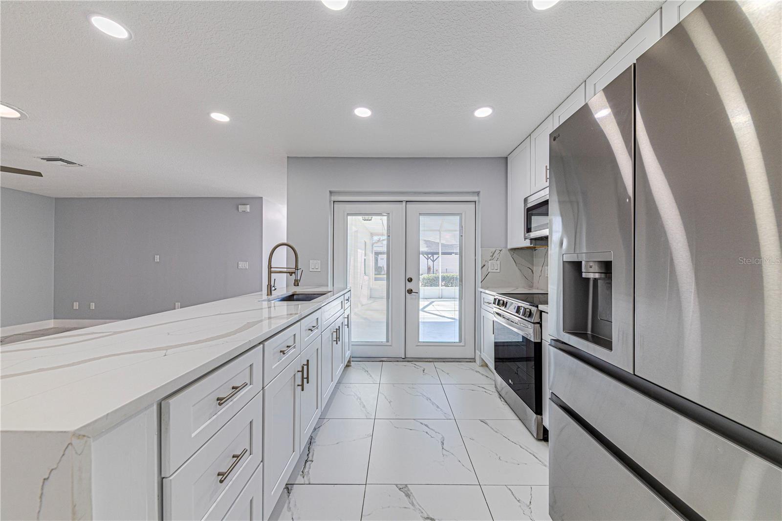 Image 17 of 40 For 1041 Willow Drive