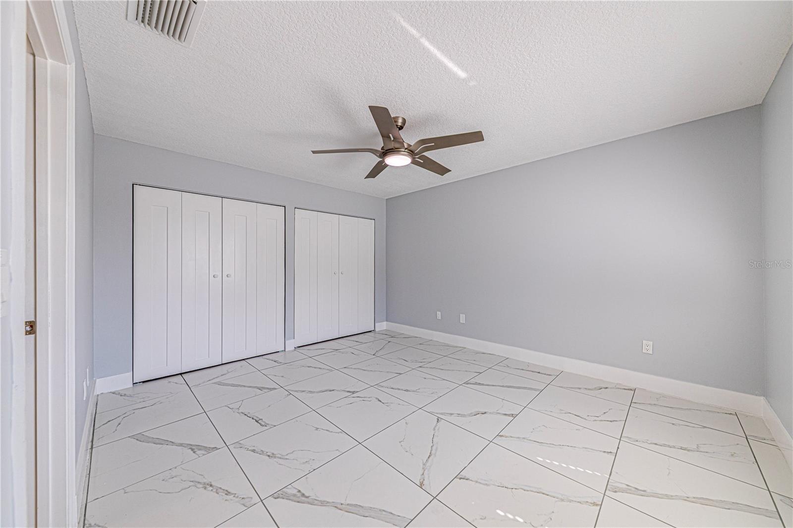 Image 24 of 40 For 1041 Willow Drive