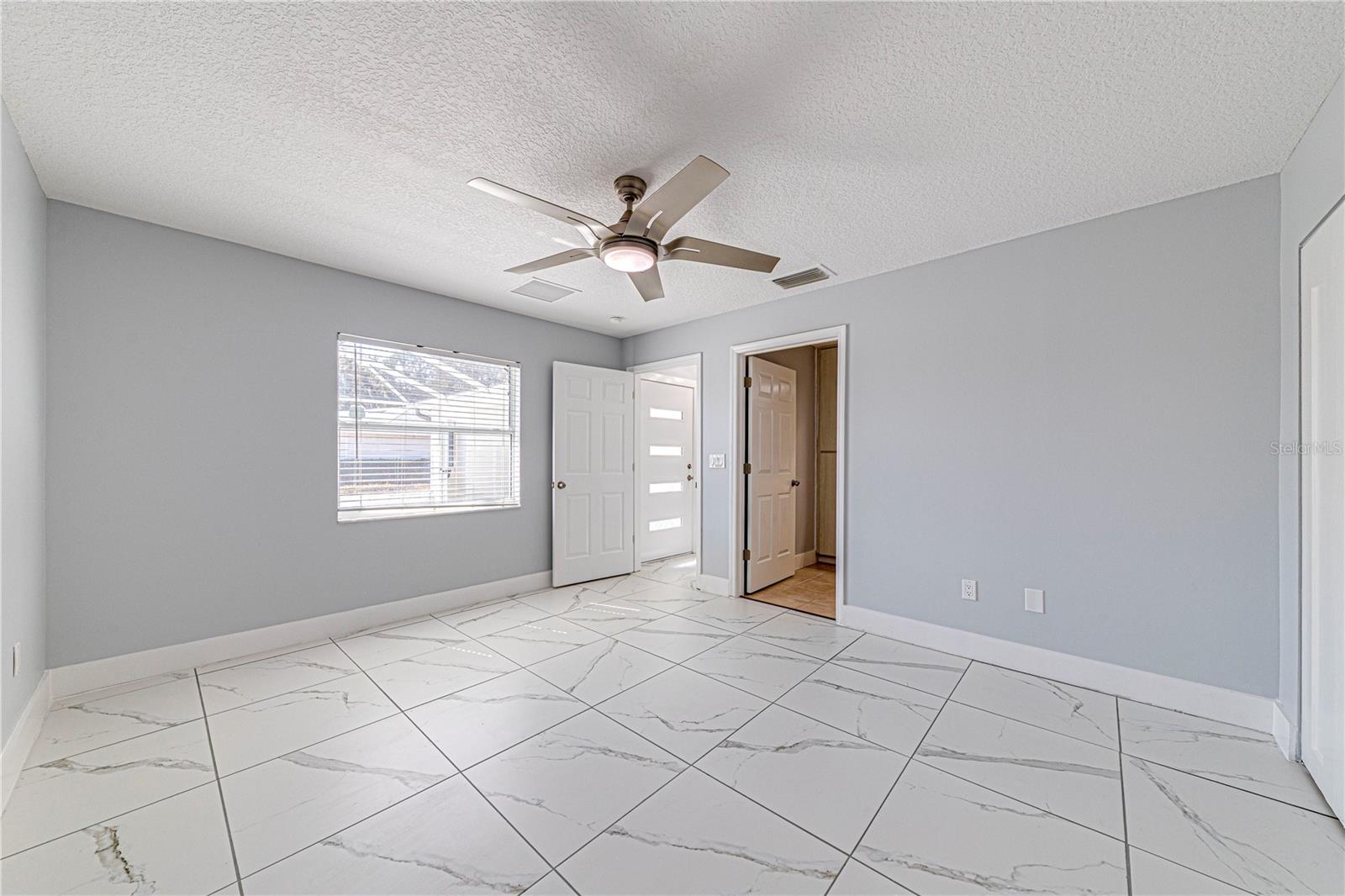 Image 25 of 40 For 1041 Willow Drive