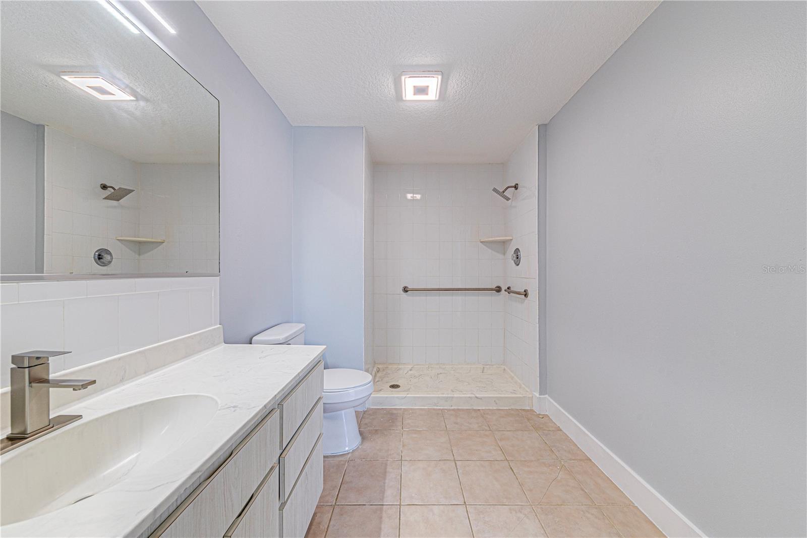 Image 27 of 40 For 1041 Willow Drive