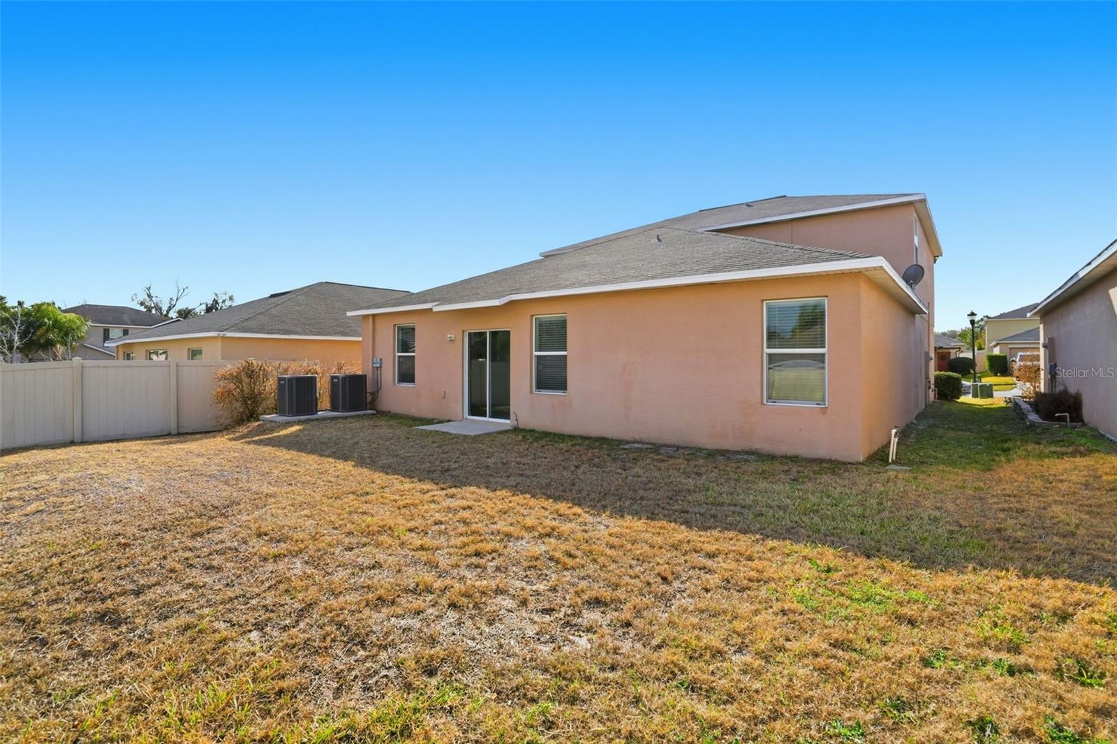 Image 33 of 37 For 214 English Heritage Place