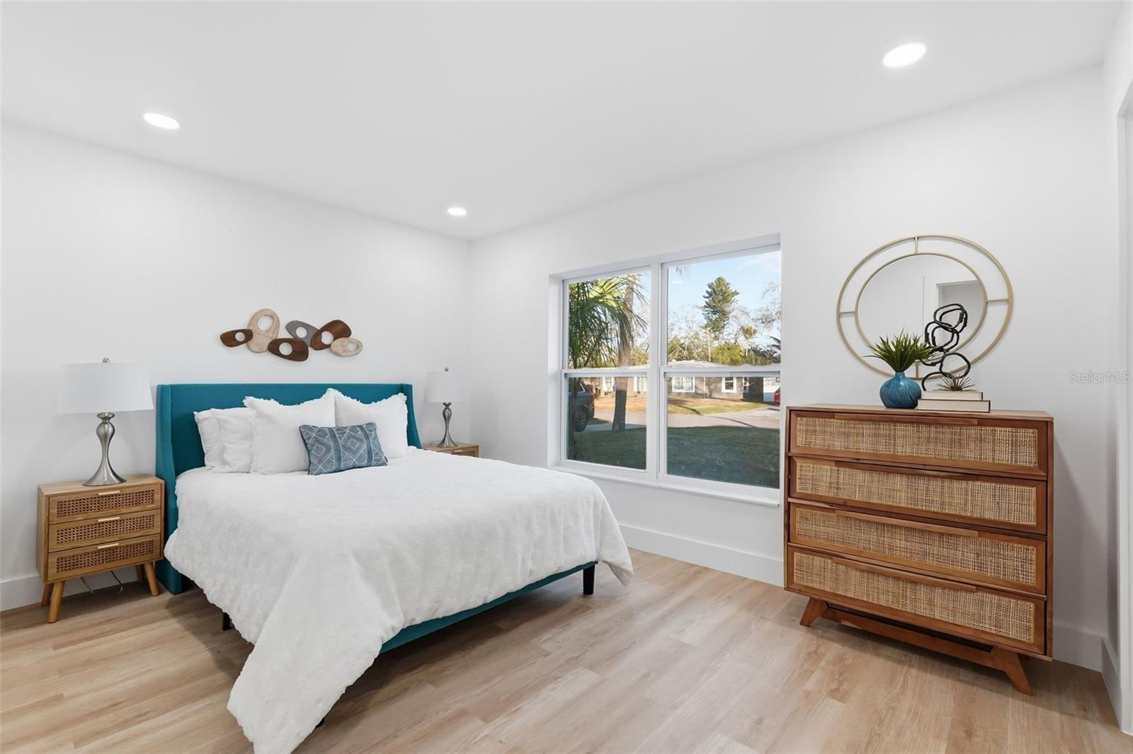 Image 15 of 43 For 2470 Del Rio Way