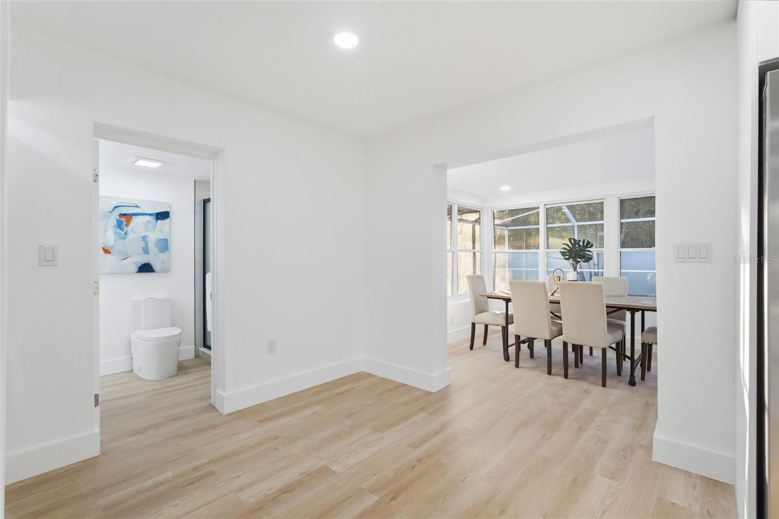 Image 27 of 43 For 2470 Del Rio Way