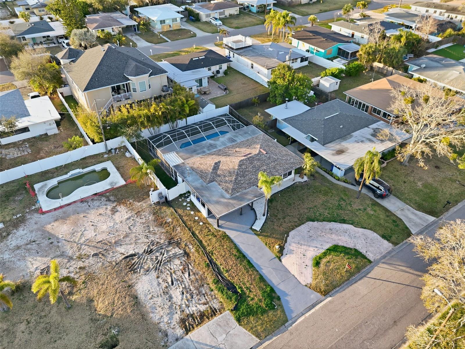 Image 41 of 43 For 2470 Del Rio Way