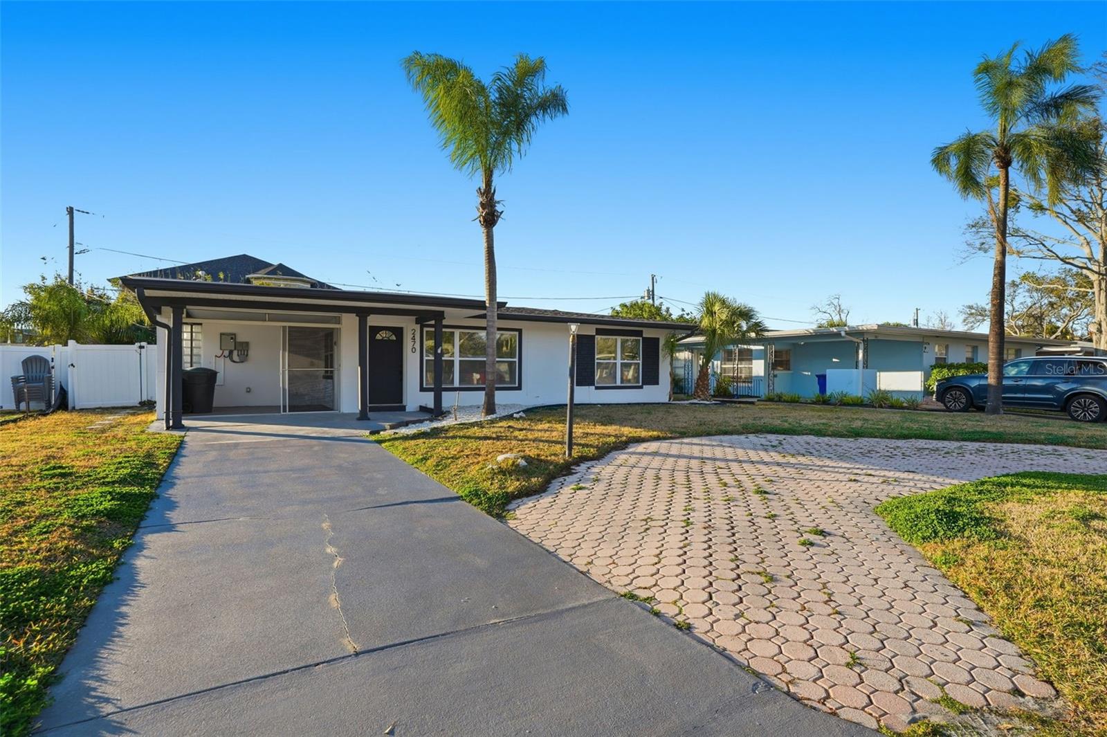 Image 42 of 43 For 2470 Del Rio Way