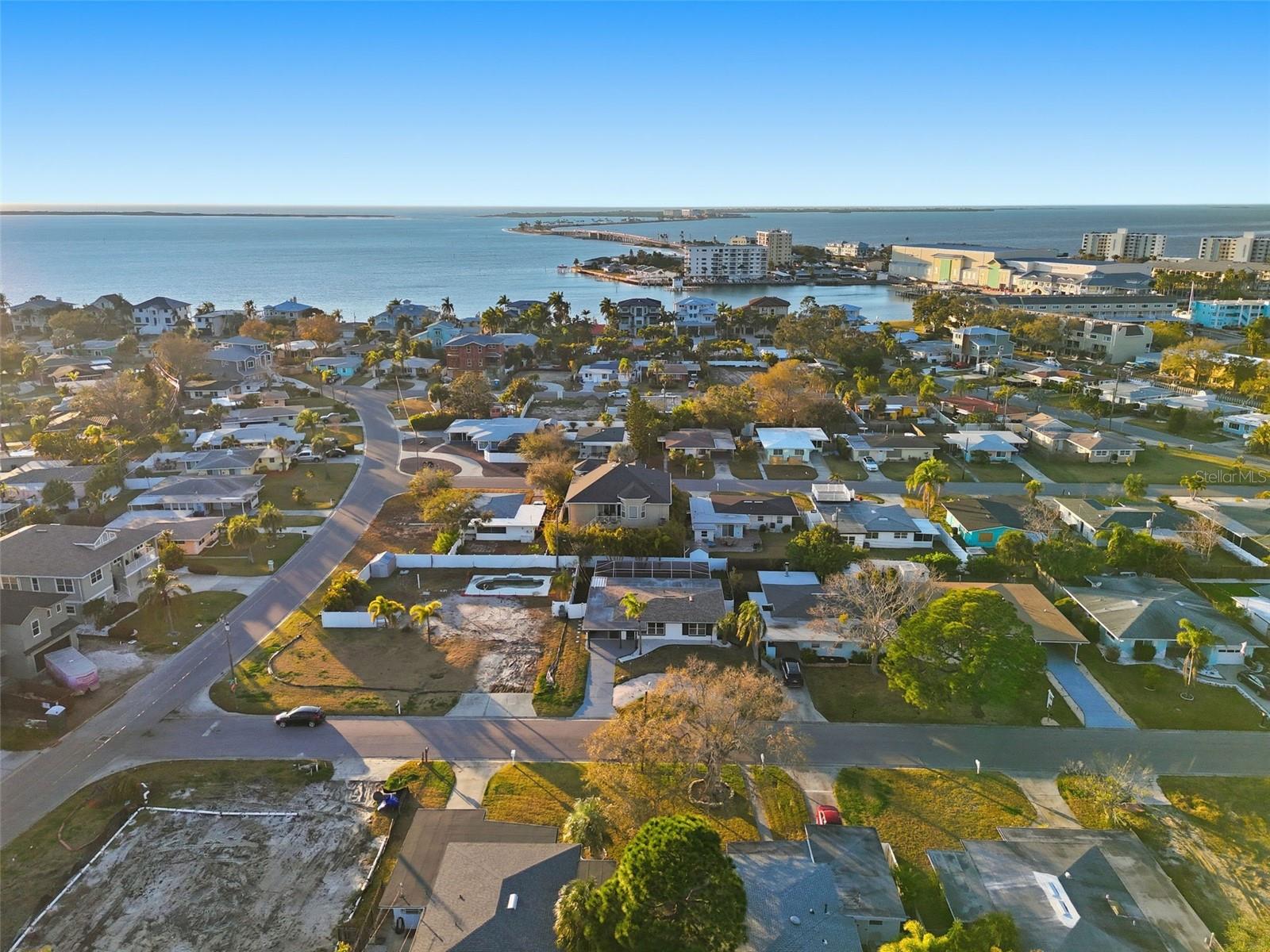 Image 5 of 43 For 2470 Del Rio Way