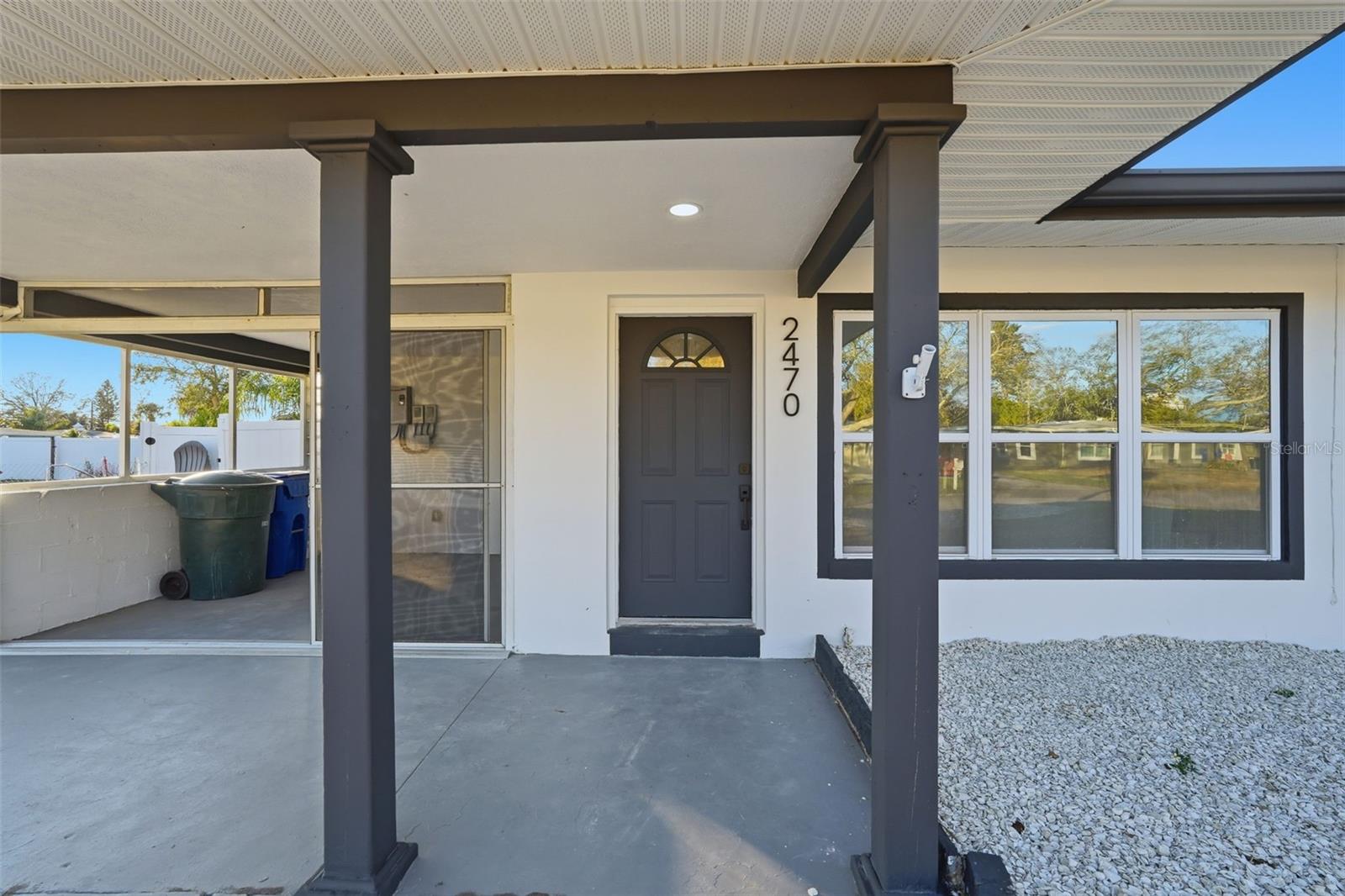 Image 6 of 43 For 2470 Del Rio Way