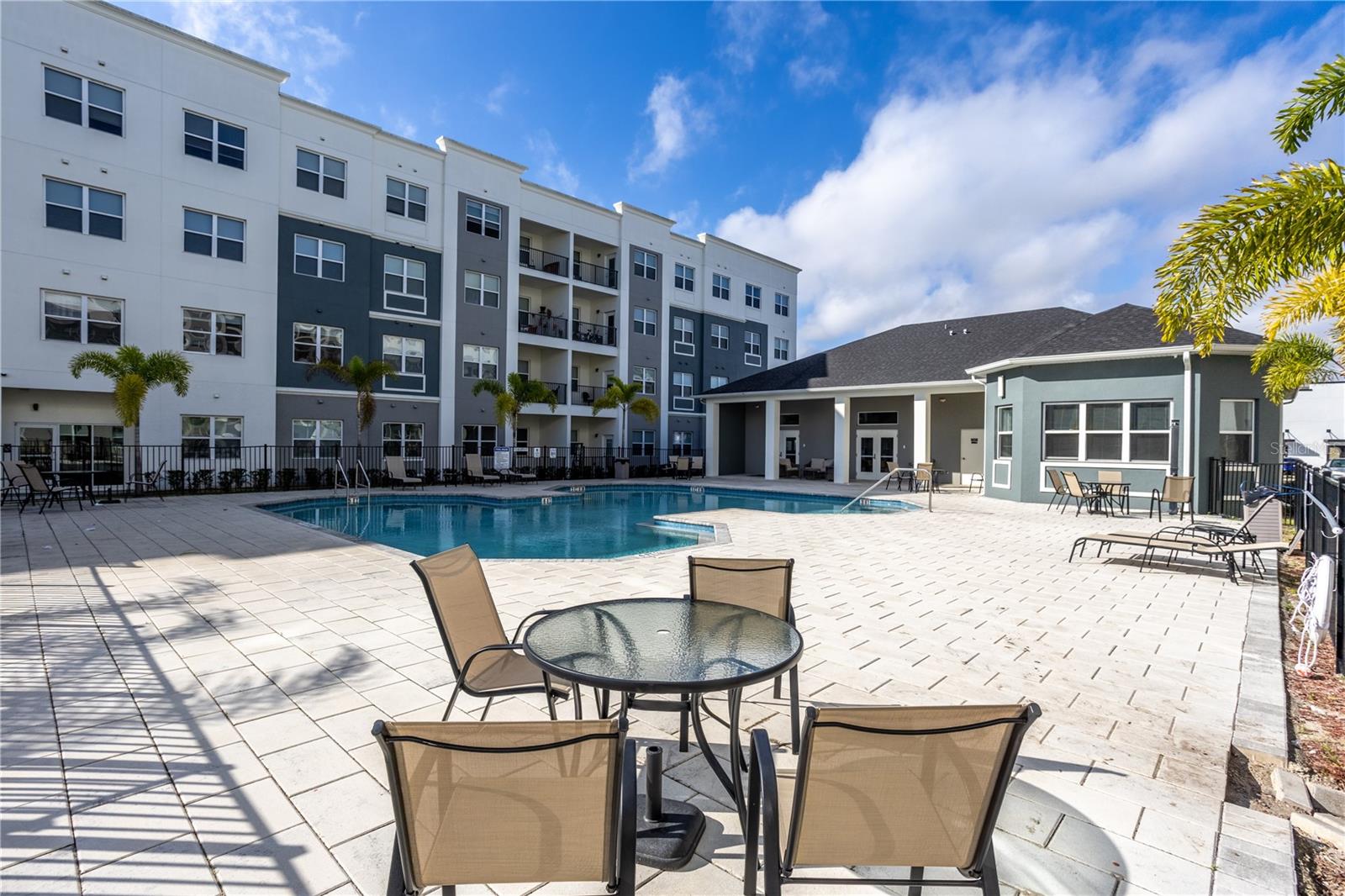 Image 3 of 11 For 1230 Southstation Place 306