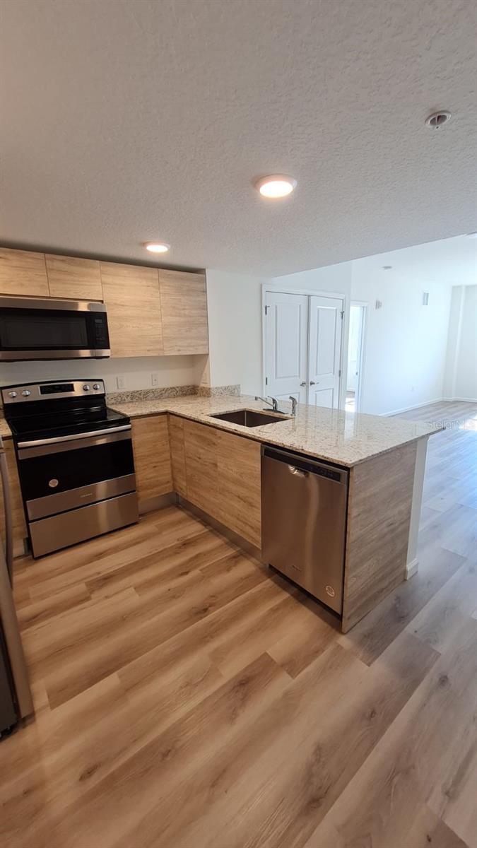 Image 8 of 11 For 1230 Southstation Place 306