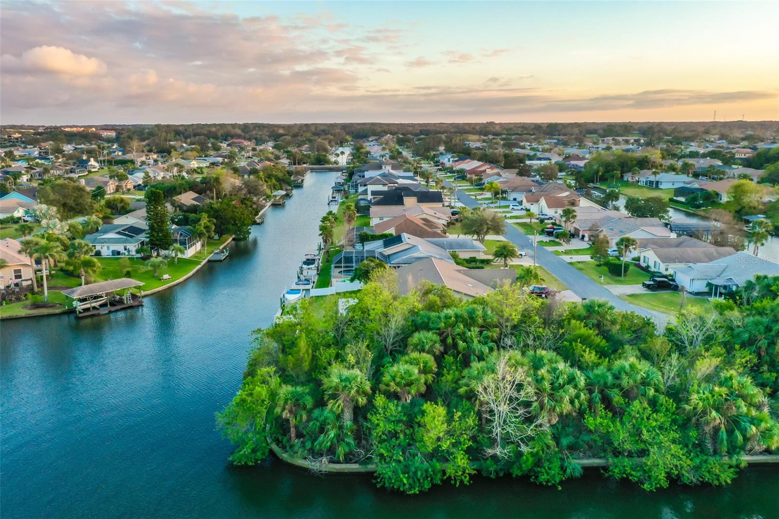 Image 10 of 15 For 44 Cloverdale Court N