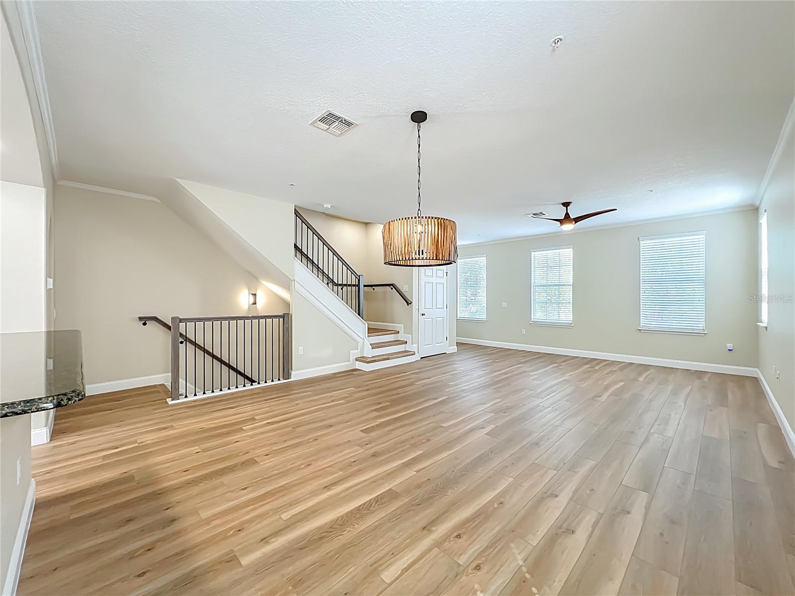 Image 25 of 100 For 1864 Prospect Avenue