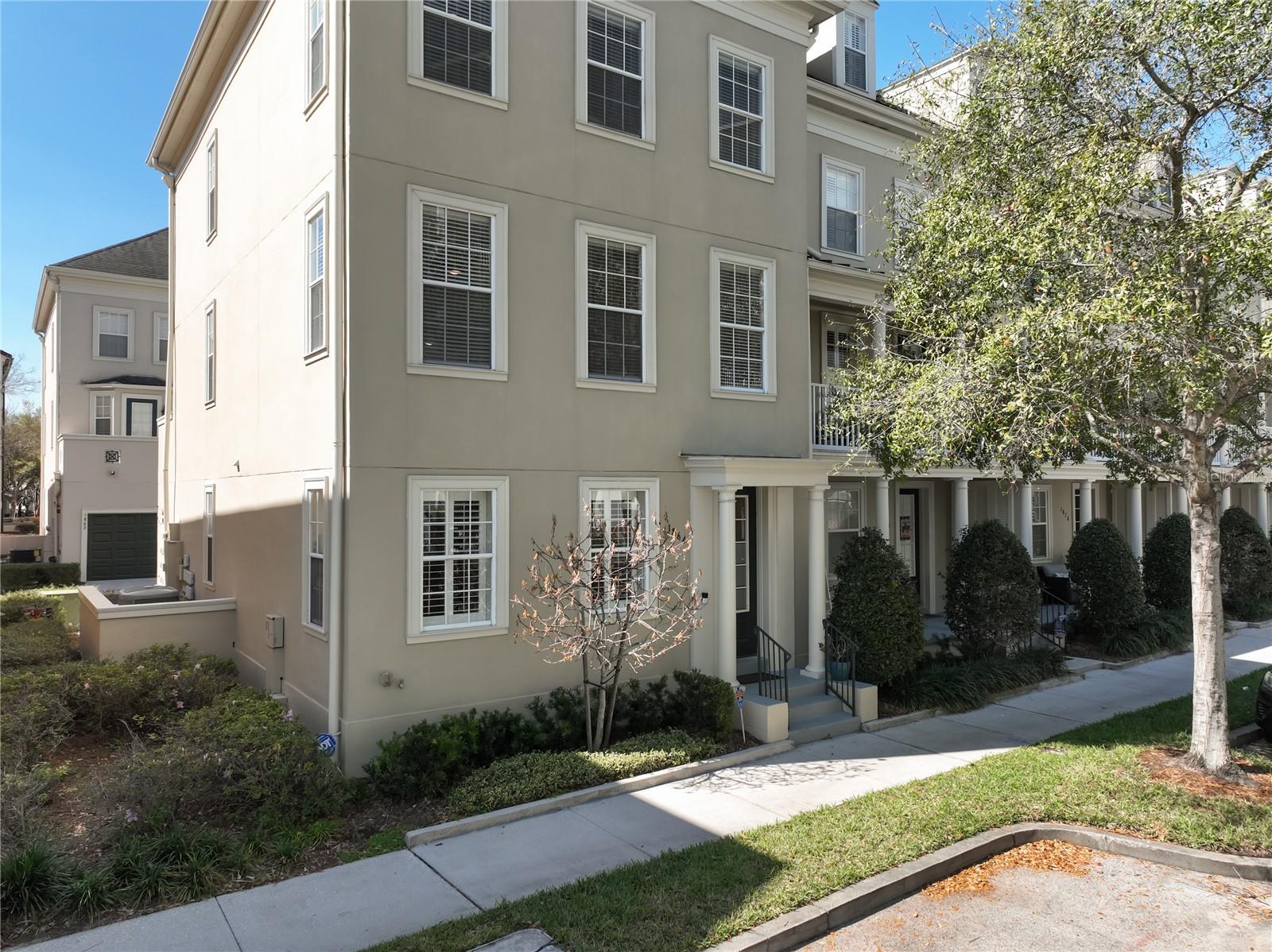 Image 3 of 100 For 1864 Prospect Avenue