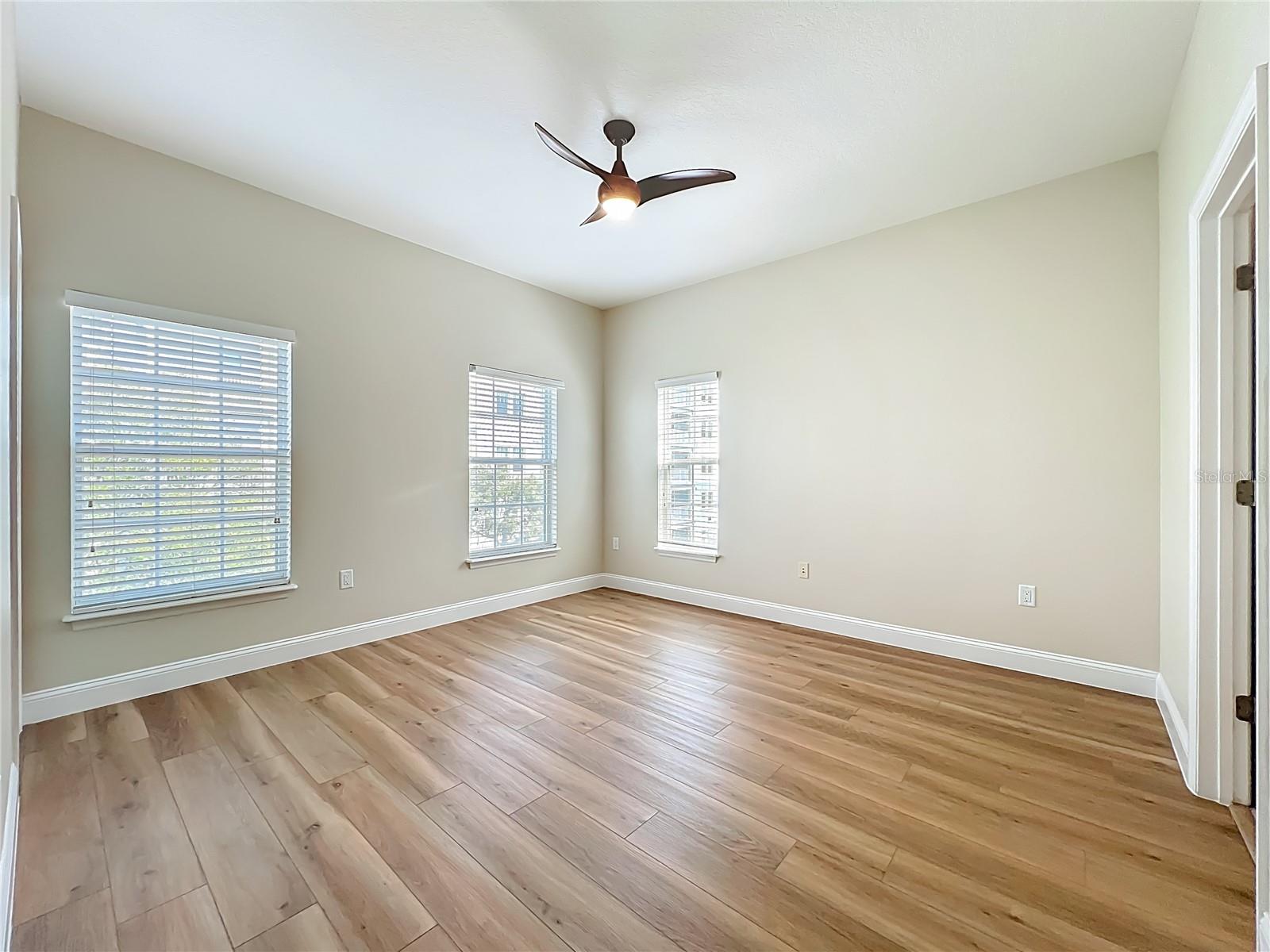 Image 58 of 100 For 1864 Prospect Avenue